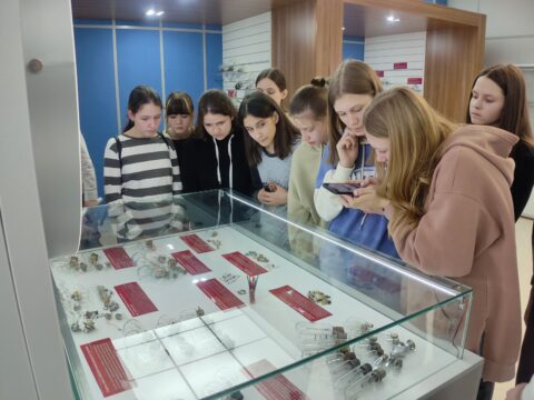 24 марта ООО «НИИИС имени А.Н. Лодыгина» посетили учащиеся 7 класса МОУ СОШ №35 в количестве 29 человек.